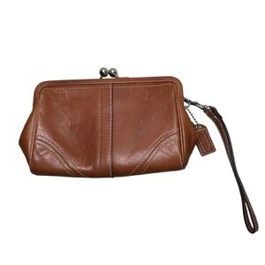 Coach Vintage Soho Brown Leather Kisslock Wristlet Pouch Bag Brown Wallet Clutch
